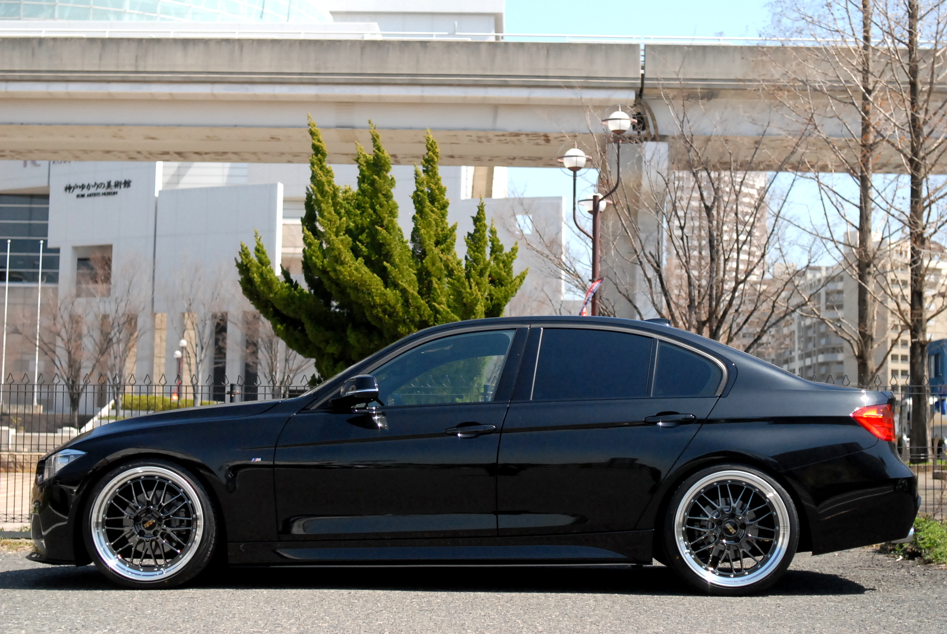 BBS LM BKM-SLD 20inch + F30 Msp. - 神戸店遠藤ブログ！BMW専門店Studie（スタディ）では、BMW 全てのシリーズのカスタマイズ、ドレスアップ、車検、点検、オイル交換、タイヤ交換、BMWに関わる事はなんでもご利用頂けるBMW専門ショップです。